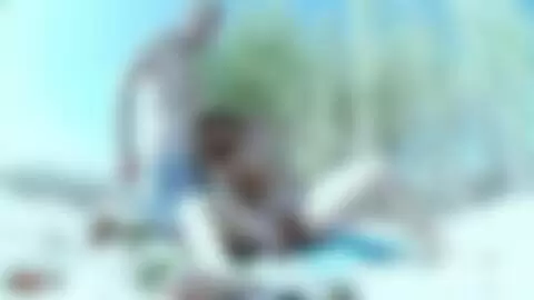 Quick exhibition at the beach