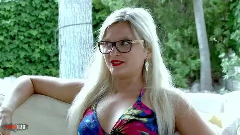 Interview porno with Vanessa Coccolona 
