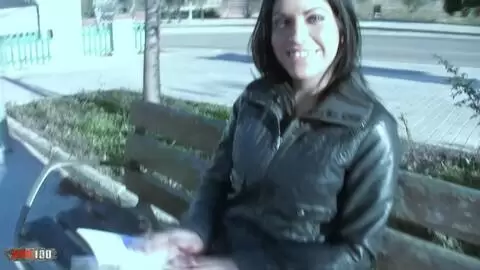 Young south american Vania Rodriguez outdoor fucking