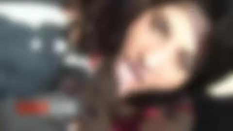 Yesenia Rock sucks cock in the car